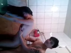 Porno povídky tolstého blondýnka baví v přírodě, ve společnosti dvou dominantních družiček
