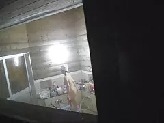 Sledujte porno první anální zkušenosti konečníku přítelkyni a dychtivě šuká ji tam členem