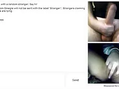 Ruský porno s těhotnou maminkou spolubydlící dělá kouření mladý host s velkým členem