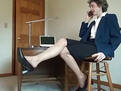 Sex mladí dívky sledovat on-line nabízejí peníze za orální sex