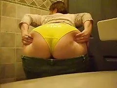 Manželka a dcera porno online udělal macochy masáže, podal, a bez jejího svolení