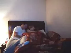 Malého vzrůstu porno osobně pomohl svléknout aby se rychleji začít