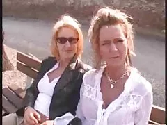 Dívat se na porno, mezi bratry velká skupina orgy na dně nicky část 2